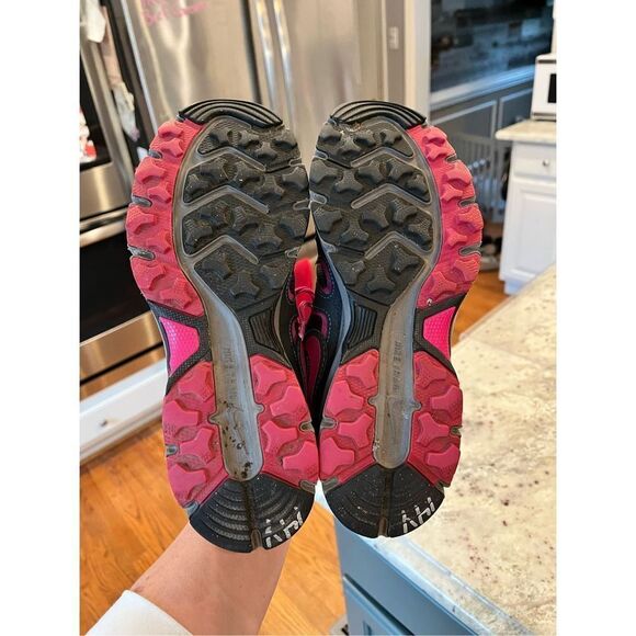 Nike Womens Alvord 10 Gray & Pink Running Shoe Sneaker sz 8.5 EUC - Picture 7 of 8